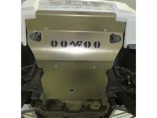 BLINDAGE AVANT 8MM AVEC RENFORT N4 POUR MITSUBISHI PAJERO IV V8/V9 A PARTIR DE 2007 Vente Directe