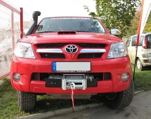 KIT DE MONTAGE INTEGRE AVEC TREUIL WARN M8000 POUR TOYOTA HILUX VIGO DE 2005 A 2015 Quantité Limitée
