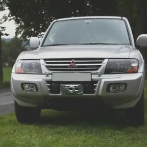 KIT DE MONTAGE INTEGRE AVEC TREUIL WARN M8000 POUR MITSUBISHI PAJERO V60 / V80 Achat Immédiat