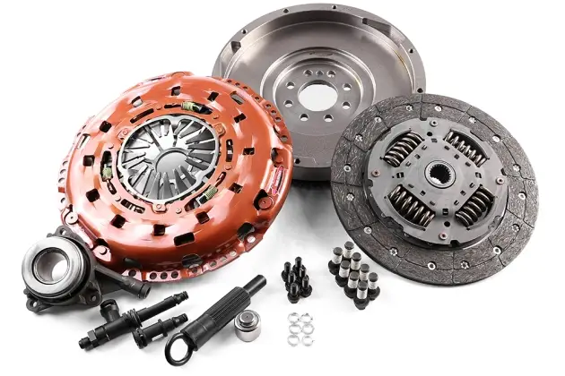 KIT EMBRAYAGE RENFORCE XTREME OUTBACK +36% 520 NM AVEC VOLANT MOTEUR POUR LAND ROVER DEFENDER TD4 2.2L ET 2.4L Prix Choc