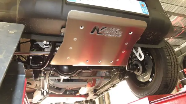 BLINDAGE AVANT N4 8MM POUR SUZUKI JIMNY A PARTIR DE 2018 Dernière Chance