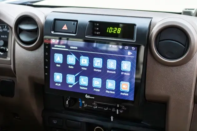 AUTORADIO ANDROID AUTO / CARPLAY 9 POUCES POUR TOYOTA LAND CRUISER SERIE 7 J71/76/78/79 2007-2023 Produit De Marque