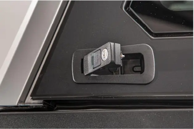 HARDTOP RSI EVO COMMERCIAL NOIR MAT POUR TOYOTA HILUX REVO EXTRACABINE A PARTIR DE 2016 Promotion