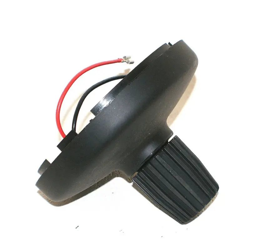 Pas Cher Hampe d'adaptation pour transformer un gyrophare en fixation à plat en gyrophare à fixation sur hampe.
