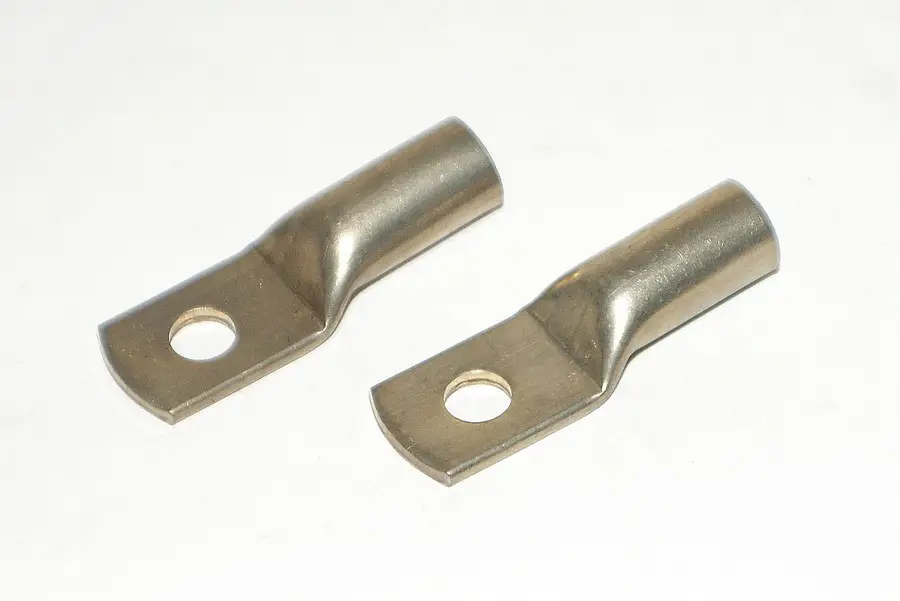 Jeu de 2 cosses tubulaires de puissance pour borne M6 Solde
