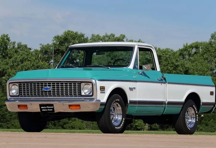 Prix Bas Jeu de 2 optiques de phares neufs pour CHEVROLET PICK-UP CHEYENNE SUPER