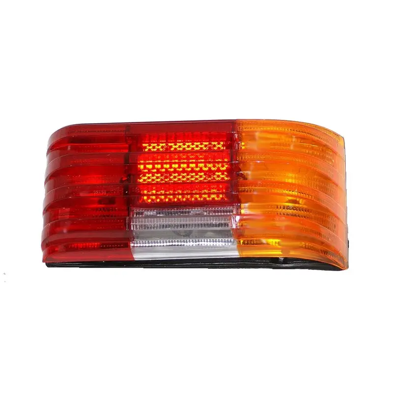 Vente Directe Feu arrière droit complet pour MERCEDES W114/W115