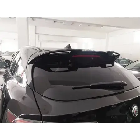 Aileron Alfa Romeo Stelvio Mk1 Prix Cassé