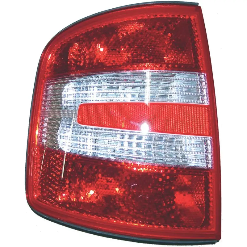 FEU ARRIERE gauche POUR SKODA FABIA3/4/5TRG/KOMBI (04-07) Populaire