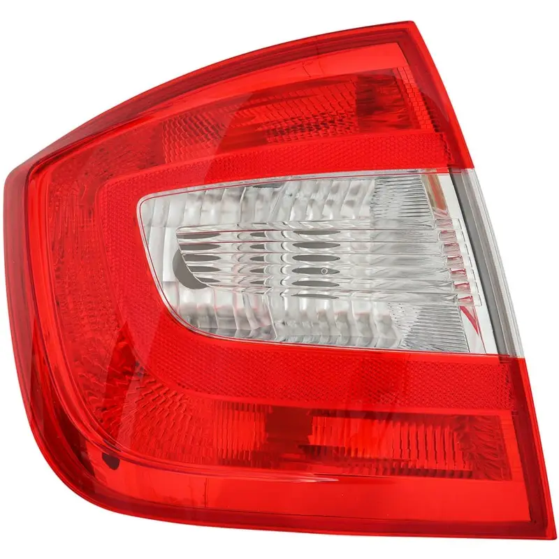 FEU ARRIERE gauche POUR SKODA RAPID (12-17) Achat Immédiat