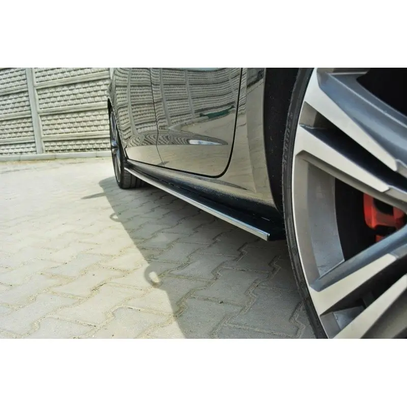 Commander Vite RAJOUTS DES BAS DE CAISSE POUR SEAT LEON III CUPRA - FR - MAXTON DESIGN - FINITION NOIR BRILLANT