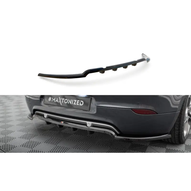 CENTRAL ARRIERE SPLITTER (AVEC UNE BARRE VERTICALE) RENAULT MEGANE GT MK3 FACELIFT - MAXTONDESIGN - FINITION: NOIR BRILLANT Prix Cassé