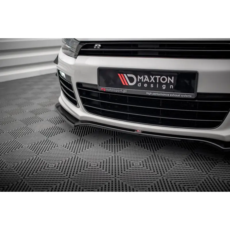 LAME DU PARE-CHOCS AVANT V.4 VOLKSWAGEN SCIROCCO R MK3 - MAXTONDESIGN - FINITION: NOIR BRILLANT Marque