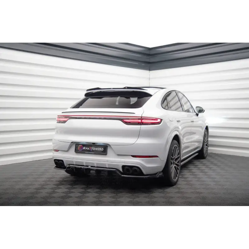 Prix Réduit ARRIERE SPLITTER (AVEC UNE BARRE VERTICALE) PORSCHE CAYENNE SUV / COUPE MK3 FACELIFT - MAXTONDESIGN - FINITION NOIR BRILLANT