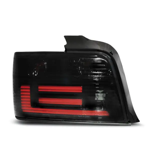 Retour Gratuit Feux Arrière À LED Bar Smoke pour BMW E36 Sedan 12.90-08.99