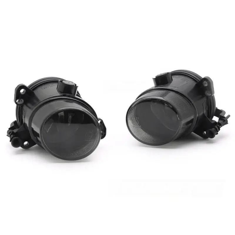 Soldes Feux de brouillard fumés avant pour Mercedes C204 / X164 / W251 / W212 / W221 / W447 / W204 / C207 / A207.